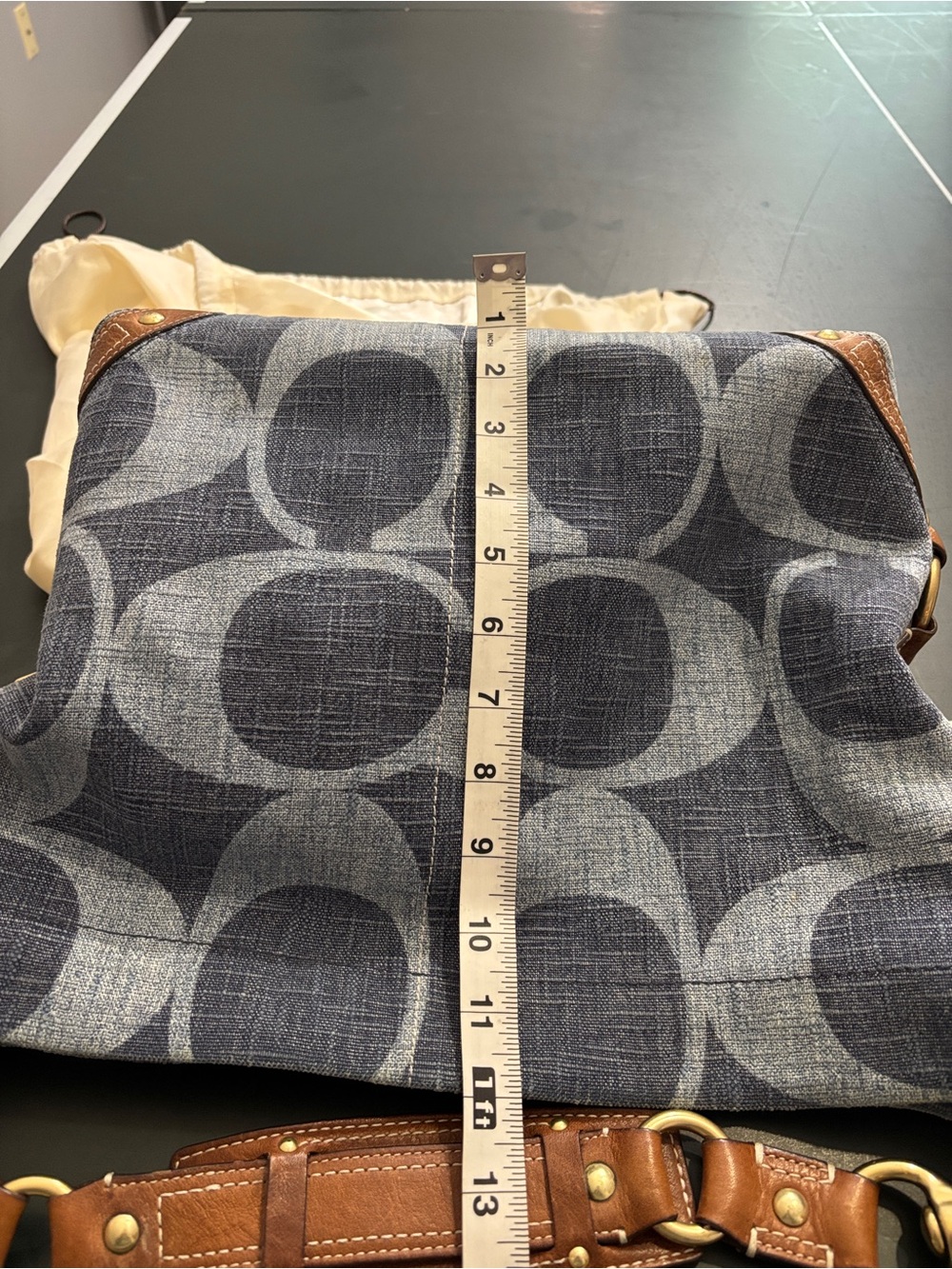 Vintage Denim Coach Carlye shoulder bag. - Picture 9 of 14